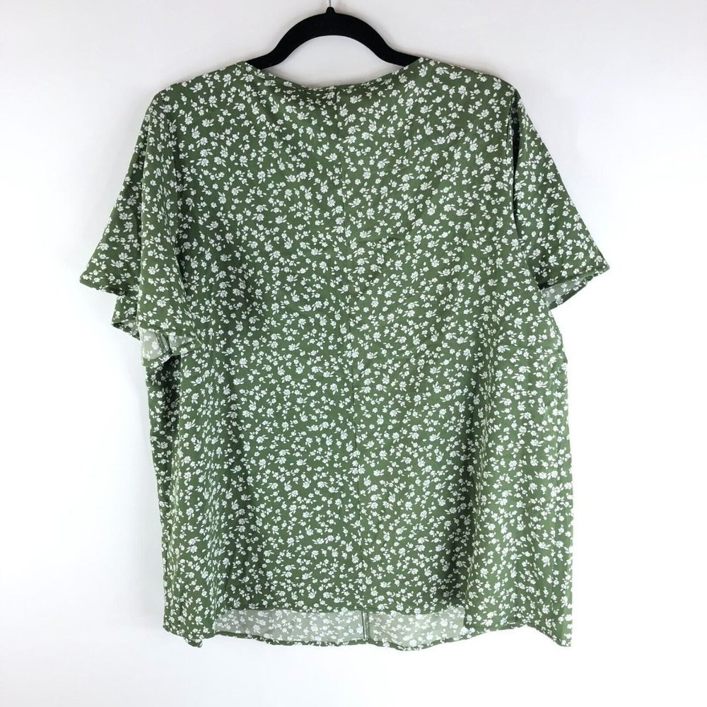Bloomchic Ditsy Floral Ruffle Sleeve Button Detail Blouse Green White 12 - Picture 6 of 8